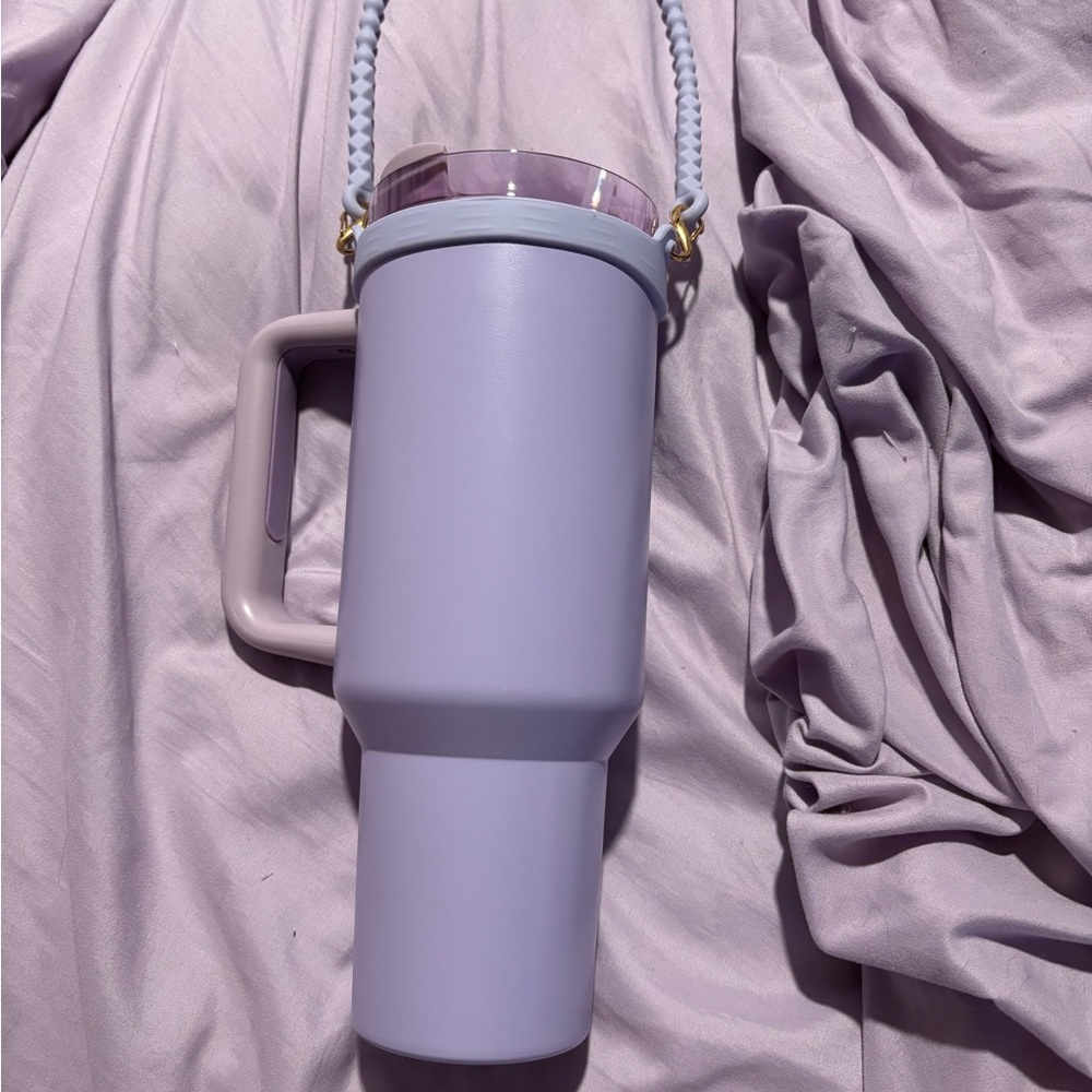 Stanley Purple Tumbler with Handle - Picture 3 of 5